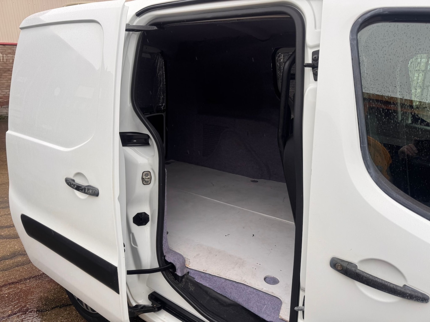 Used Citroen Berlingo 2017 for sale - 77889244: Photo 17