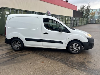 Used Citroen Berlingo 2017 for sale - 76690726: Photo
