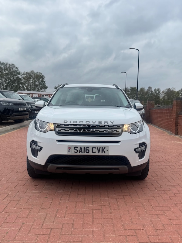 Used Land Rover Discovery Sport 2016 for sale - 76311108: Photo 1