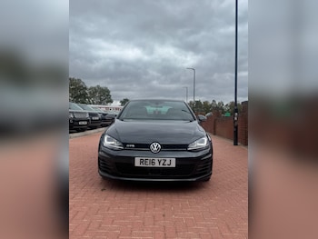 Used Volkswagen Golf 2016 for sale - 75702405: Photo