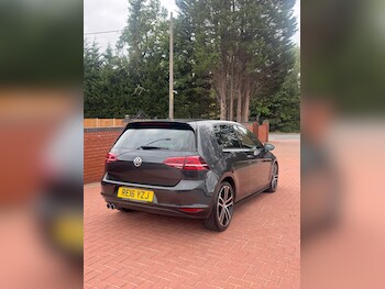 Used Volkswagen Golf 2016 for sale - 75702405: Photo