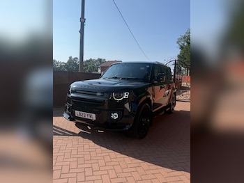 Used Land Rover Defender 2023 for sale - 79255293: Photo