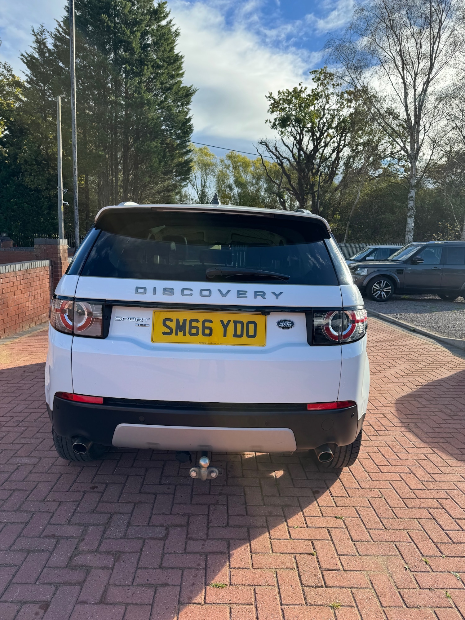 Used Land Rover Discovery Sport 2017 for sale - 76334862: Photo 4