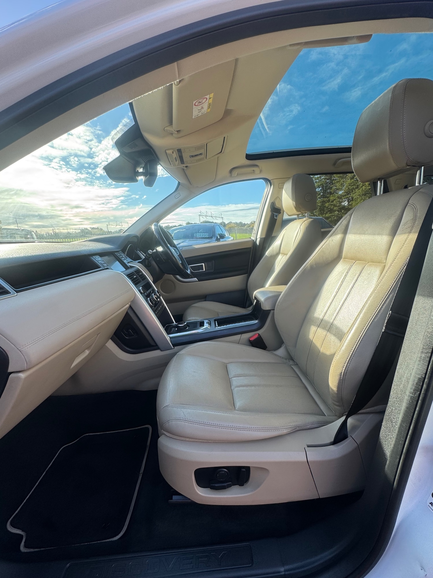 Used Land Rover Discovery Sport 2017 for sale - 76334862: Photo 7