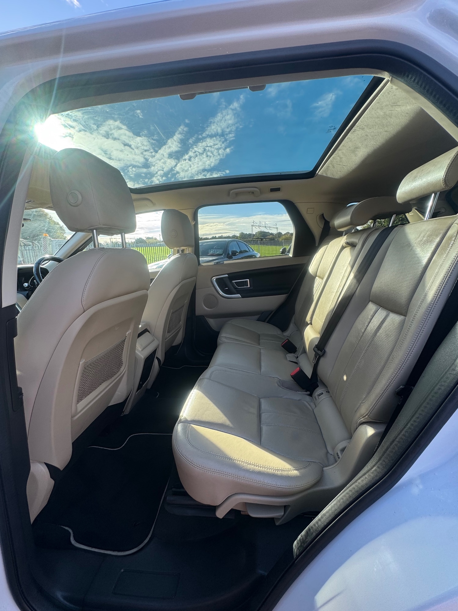 Used Land Rover Discovery Sport 2017 for sale - 76334862: Photo 8