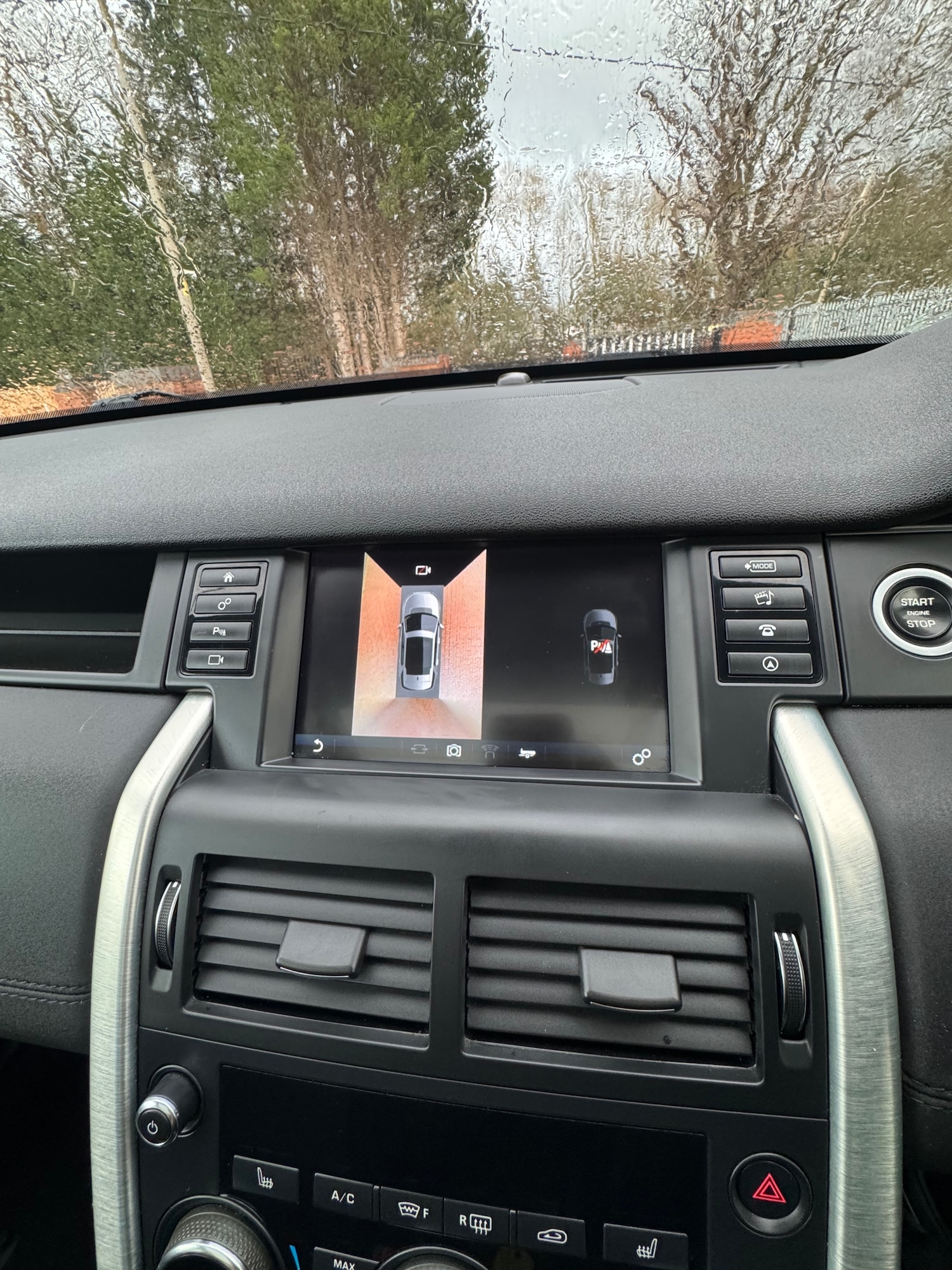 Used Land Rover Discovery Sport 2019 for sale - 77303263: Photo 16