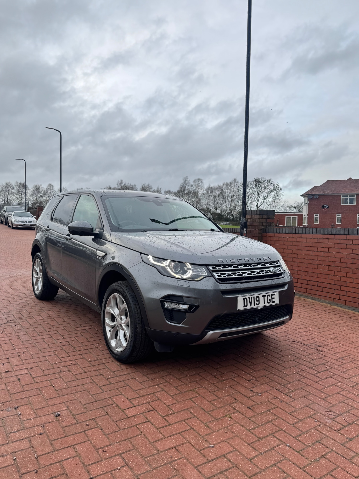 Used Land Rover Discovery Sport 2019 for sale - 77303263: Photo 2