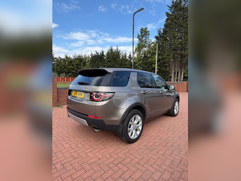 Used Land Rover Discovery Sport 2016 for sale - 78508779: Photo