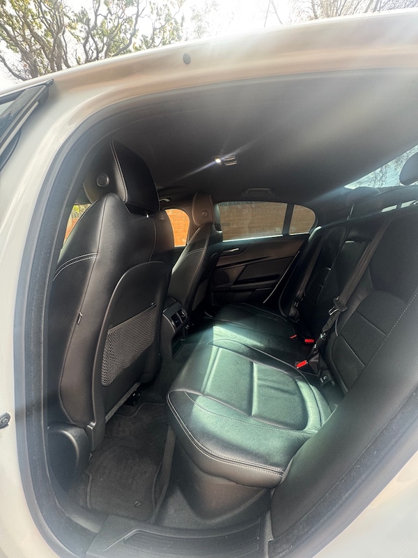 Used Jaguar XE 2015 for sale - 76177218: Photo 11