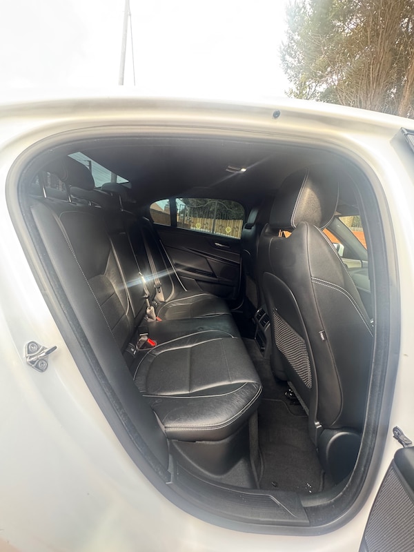 Used Jaguar XE 2015 for sale - 76177218: Photo 12