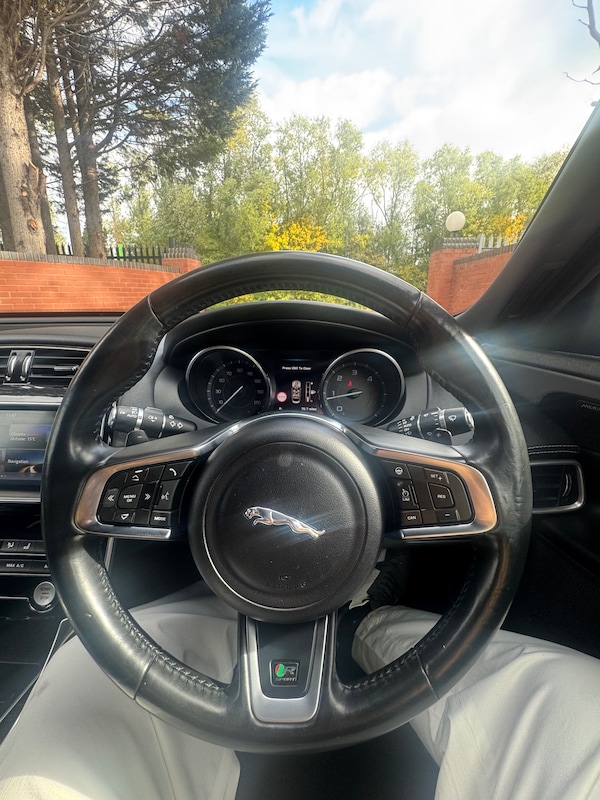 Used Jaguar XE 2015 for sale - 76177218: Photo 13