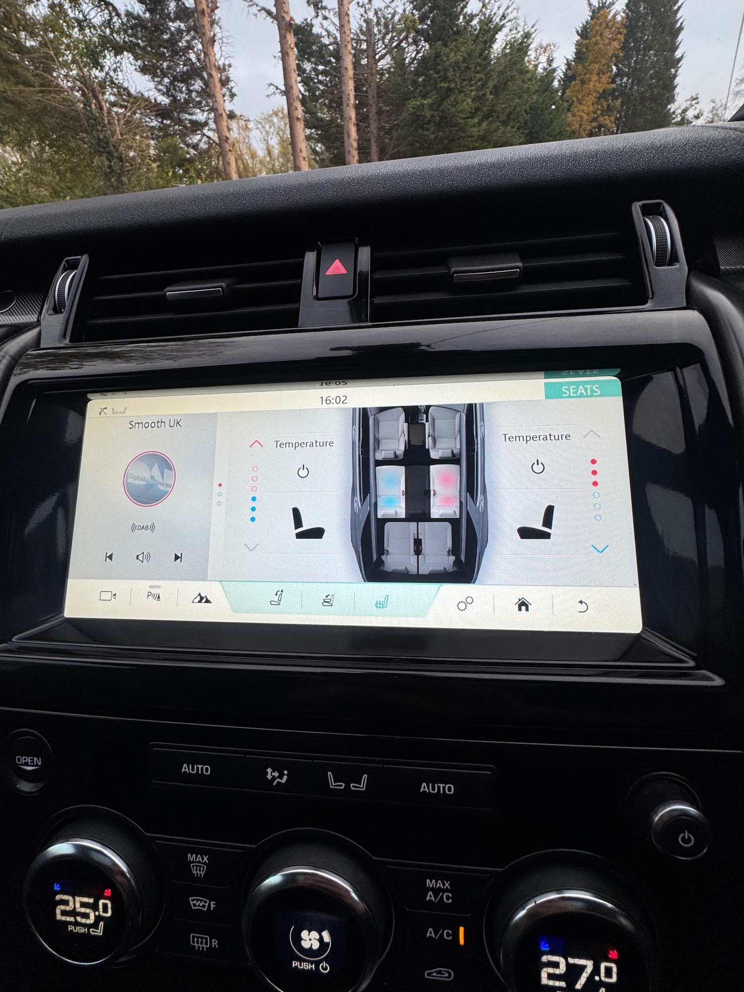 Used Land Rover Discovery 2017 for sale - 76437987: Photo 25