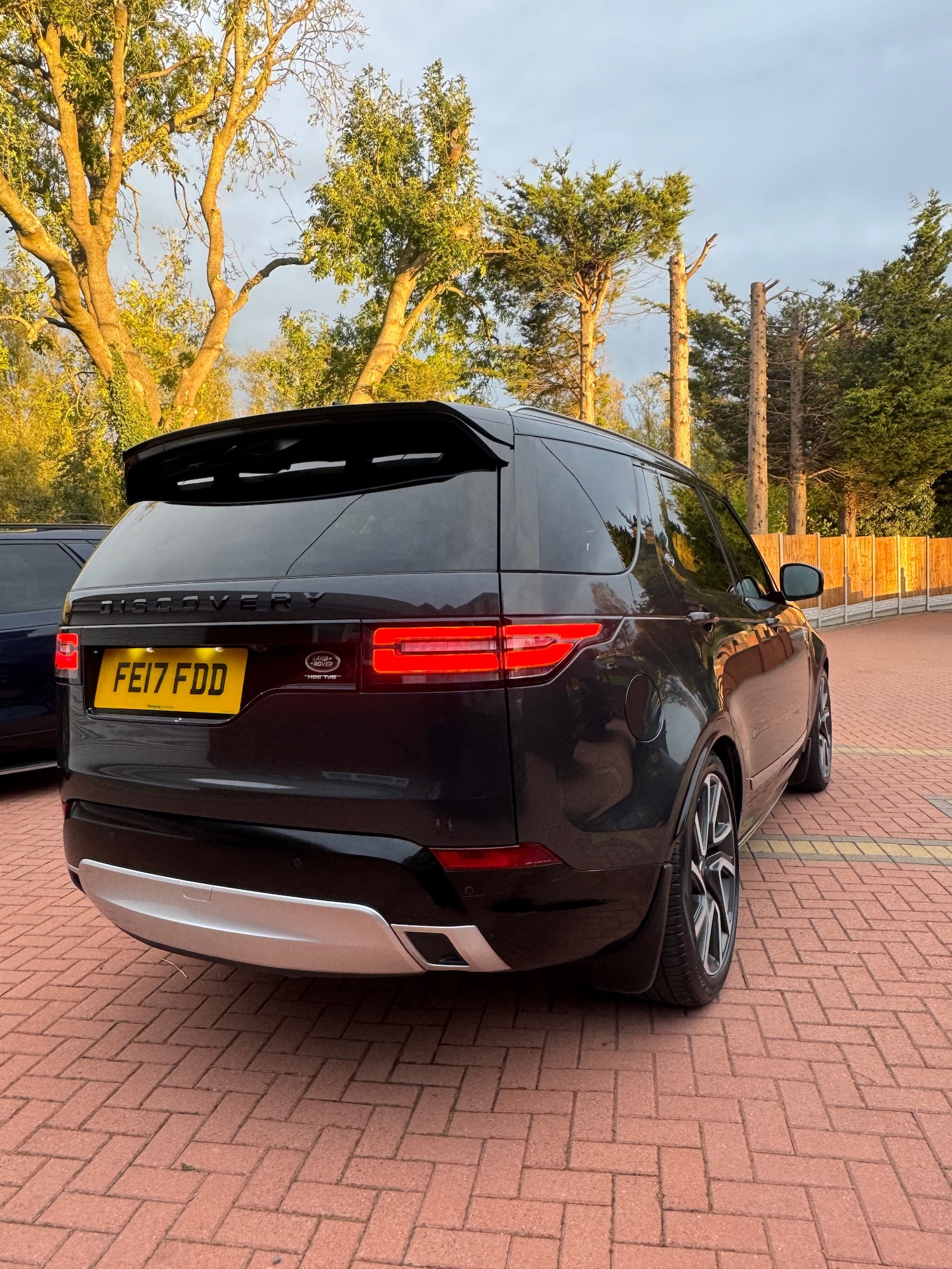 Used Land Rover Discovery 2017 for sale - 76437987: Photo 5