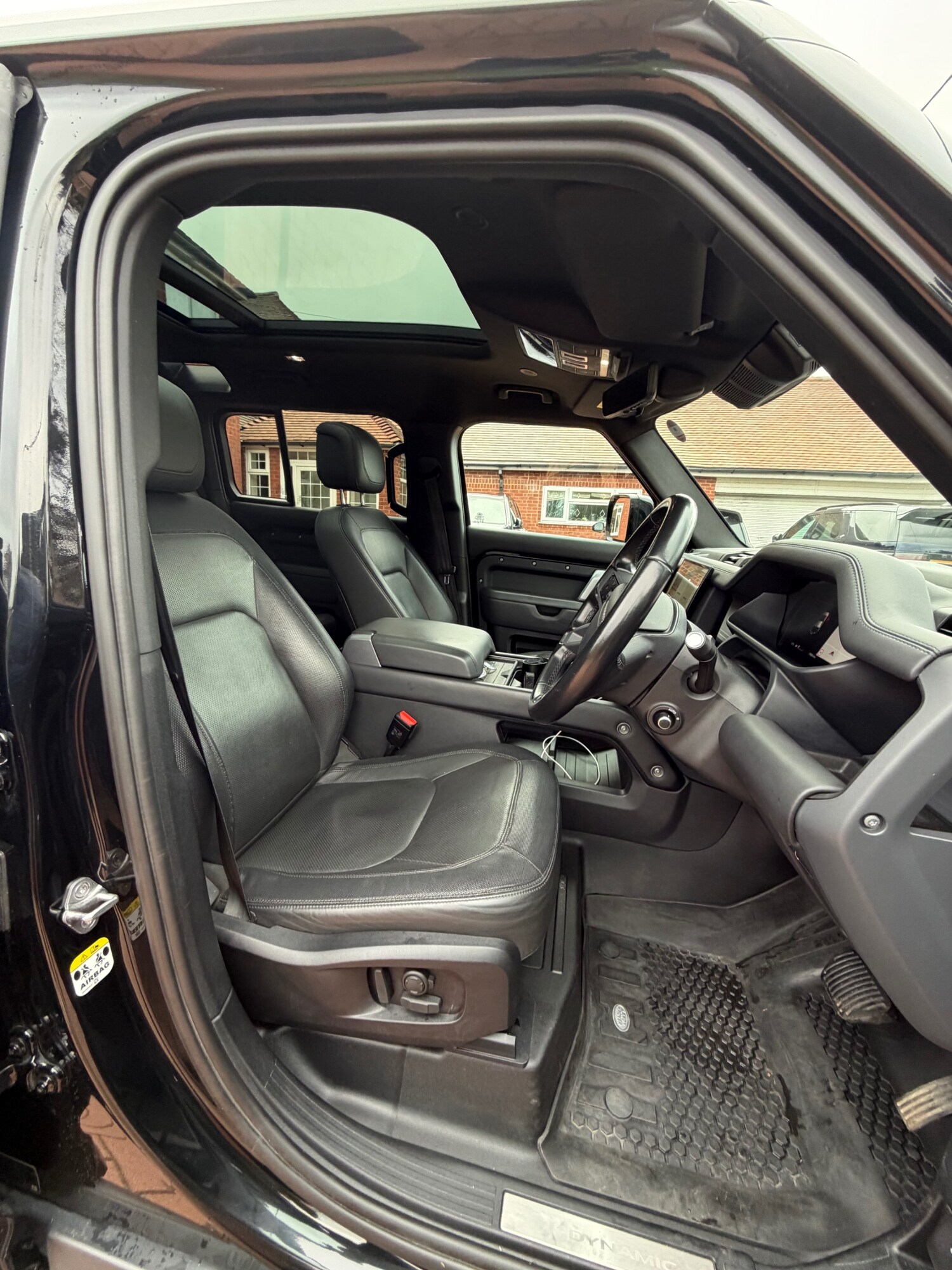 Used Land Rover Defender 2023 for sale - 77707795: Photo 12