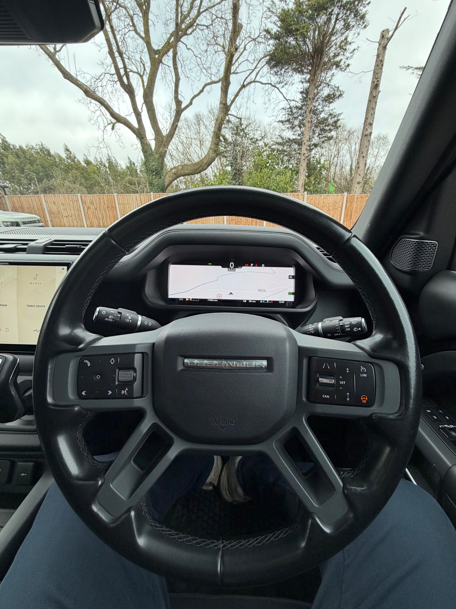 Used Land Rover Defender 2023 for sale - 77707795: Photo 16