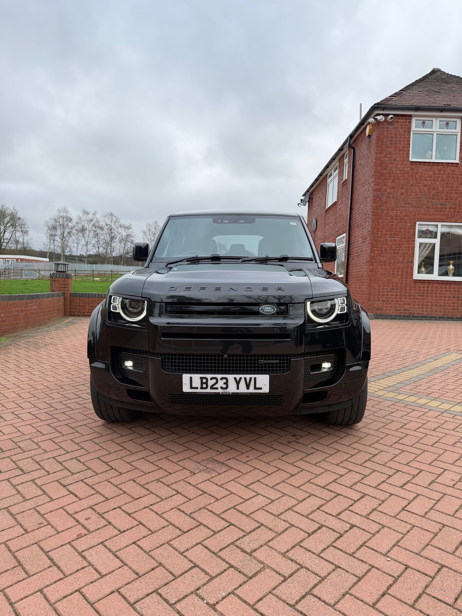 Used Land Rover Defender 2023 for sale - 77707795: Photo 3