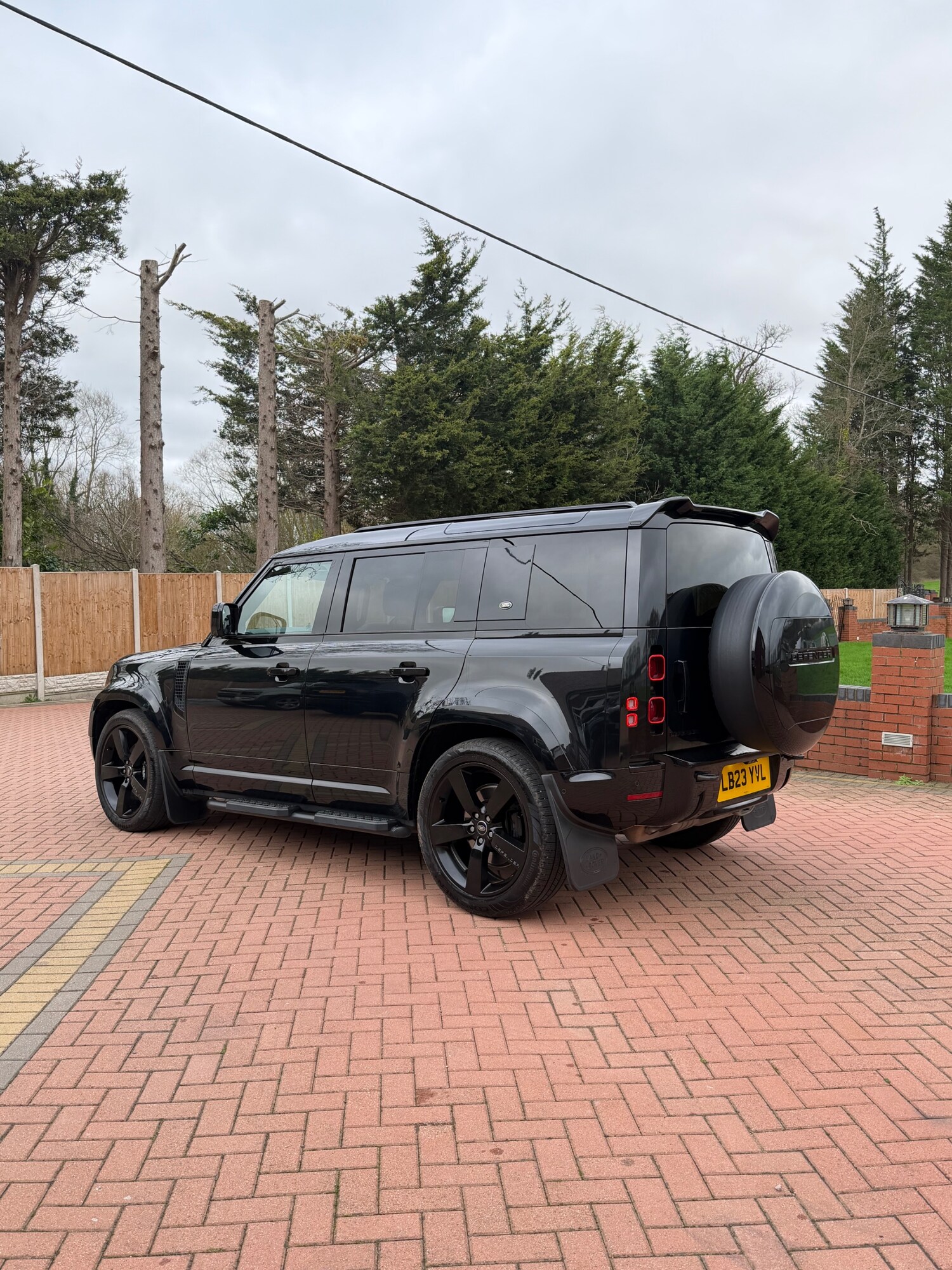 Used Land Rover Defender 2023 for sale - 77707795: Photo 6