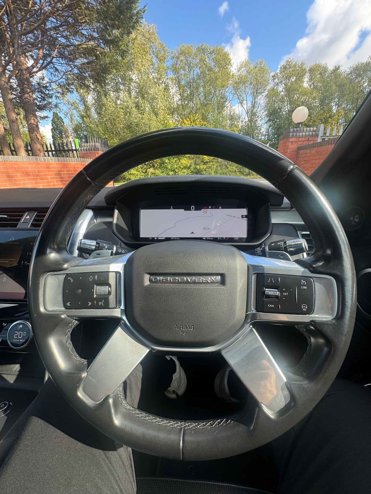 Used Land Rover Discovery 2021 for sale - 76097309: Photo 11