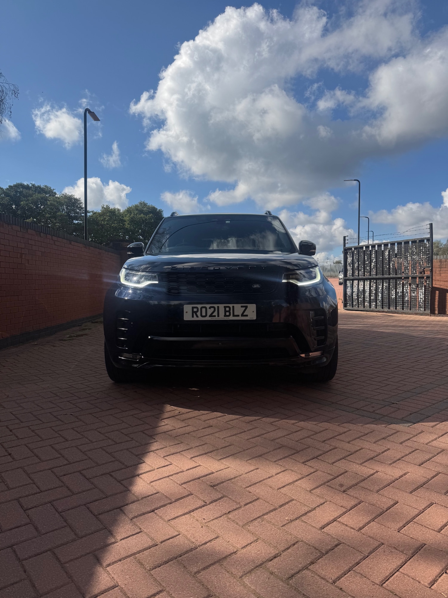 Used Land Rover Discovery 2021 for sale - 76097309: Photo 3