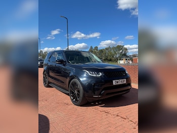 Used Land Rover Discovery 2017 for sale - 76058243: Photo