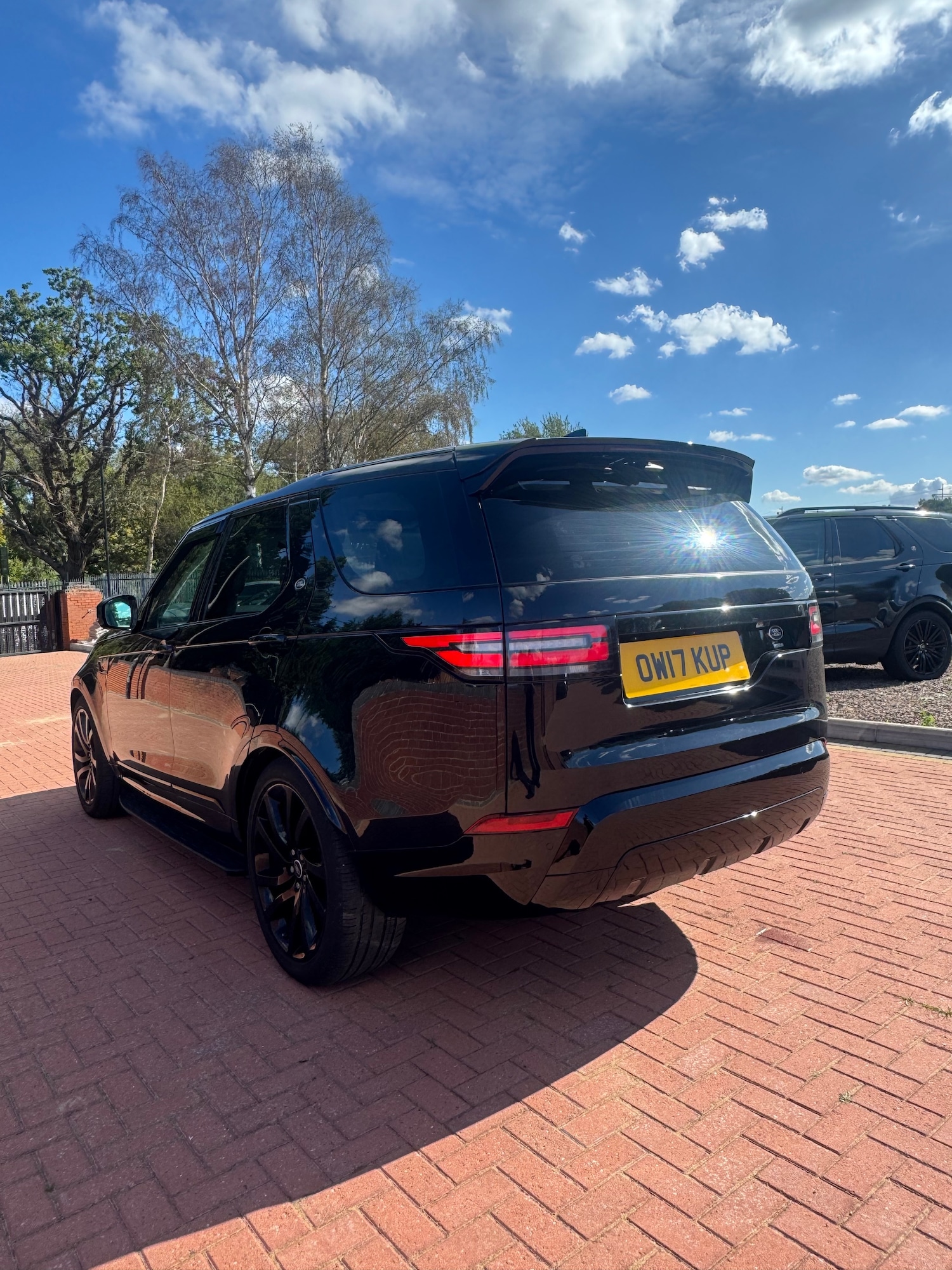 Used Land Rover Discovery 2017 for sale - 76058243: Photo 4