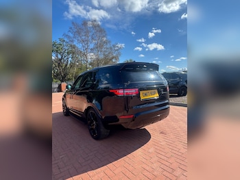 Used Land Rover Discovery 2017 for sale - 76058243: Photo