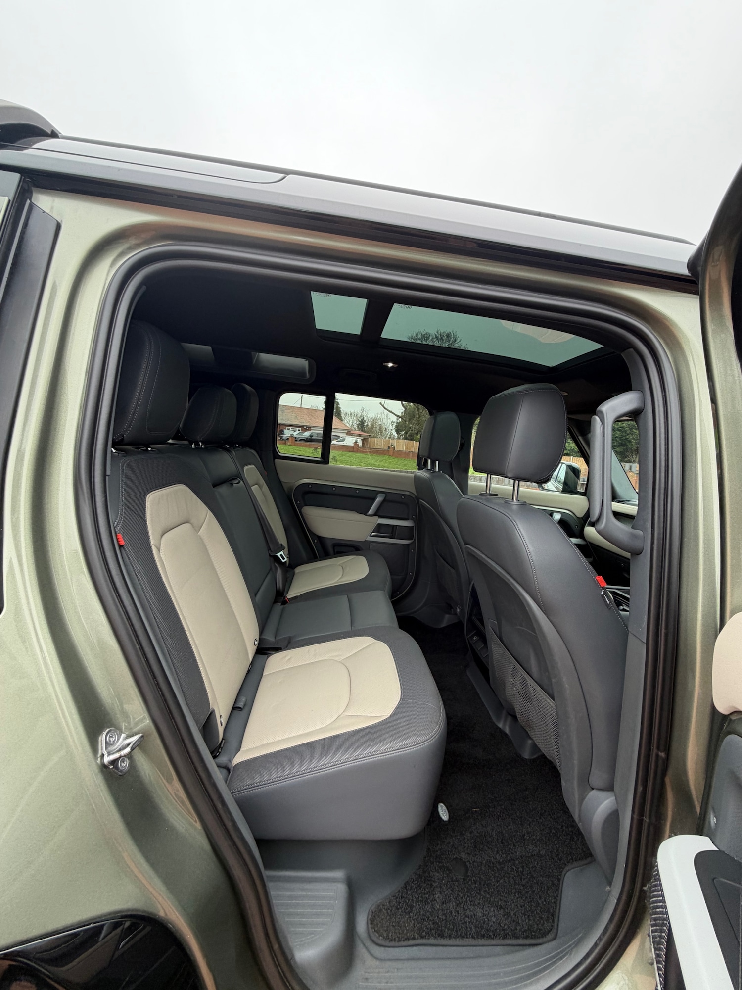 Used Land Rover Defender 2022 for sale - 77781546: Photo 11