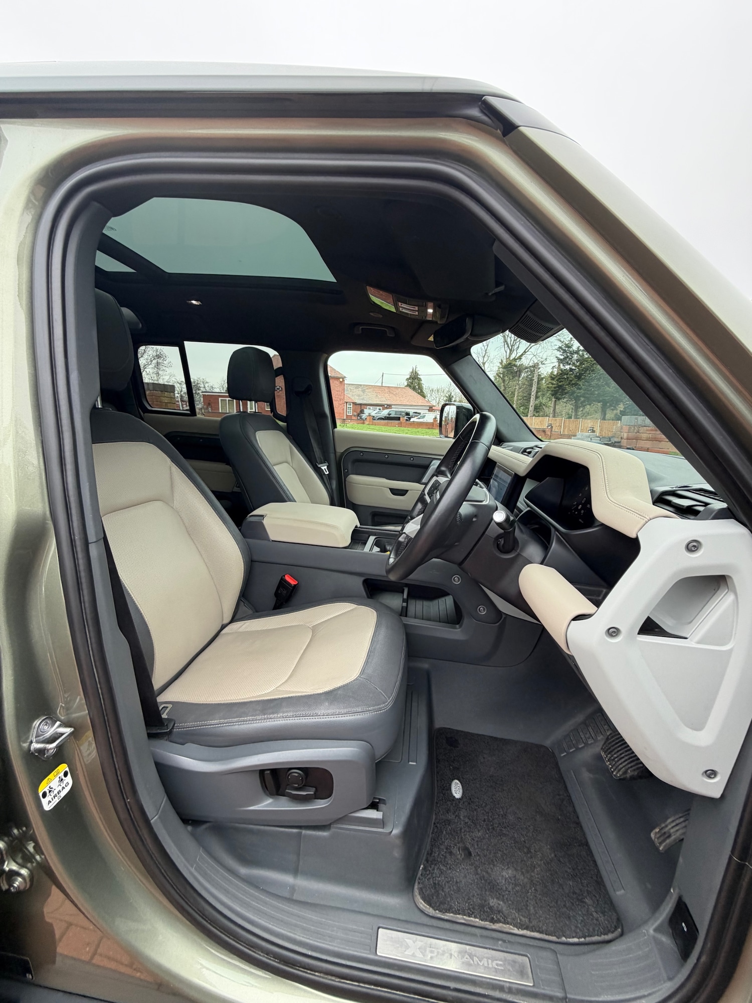 Used Land Rover Defender 2022 for sale - 77781546: Photo 8