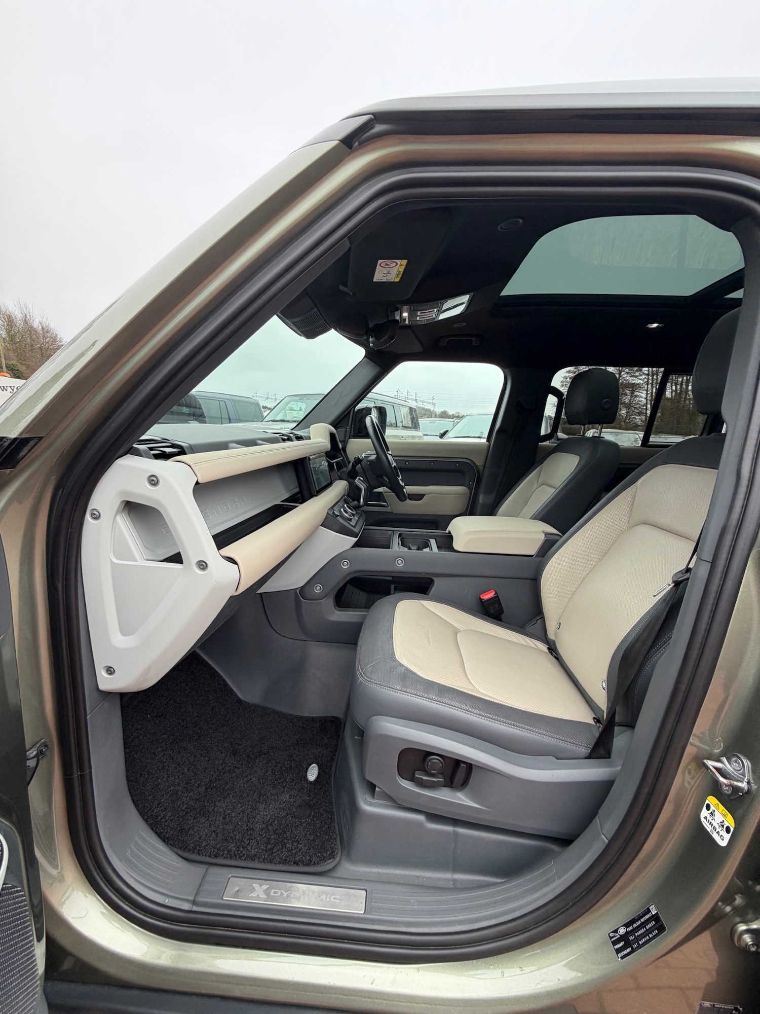 Used Land Rover Defender 2022 for sale - 77781546: Photo 9