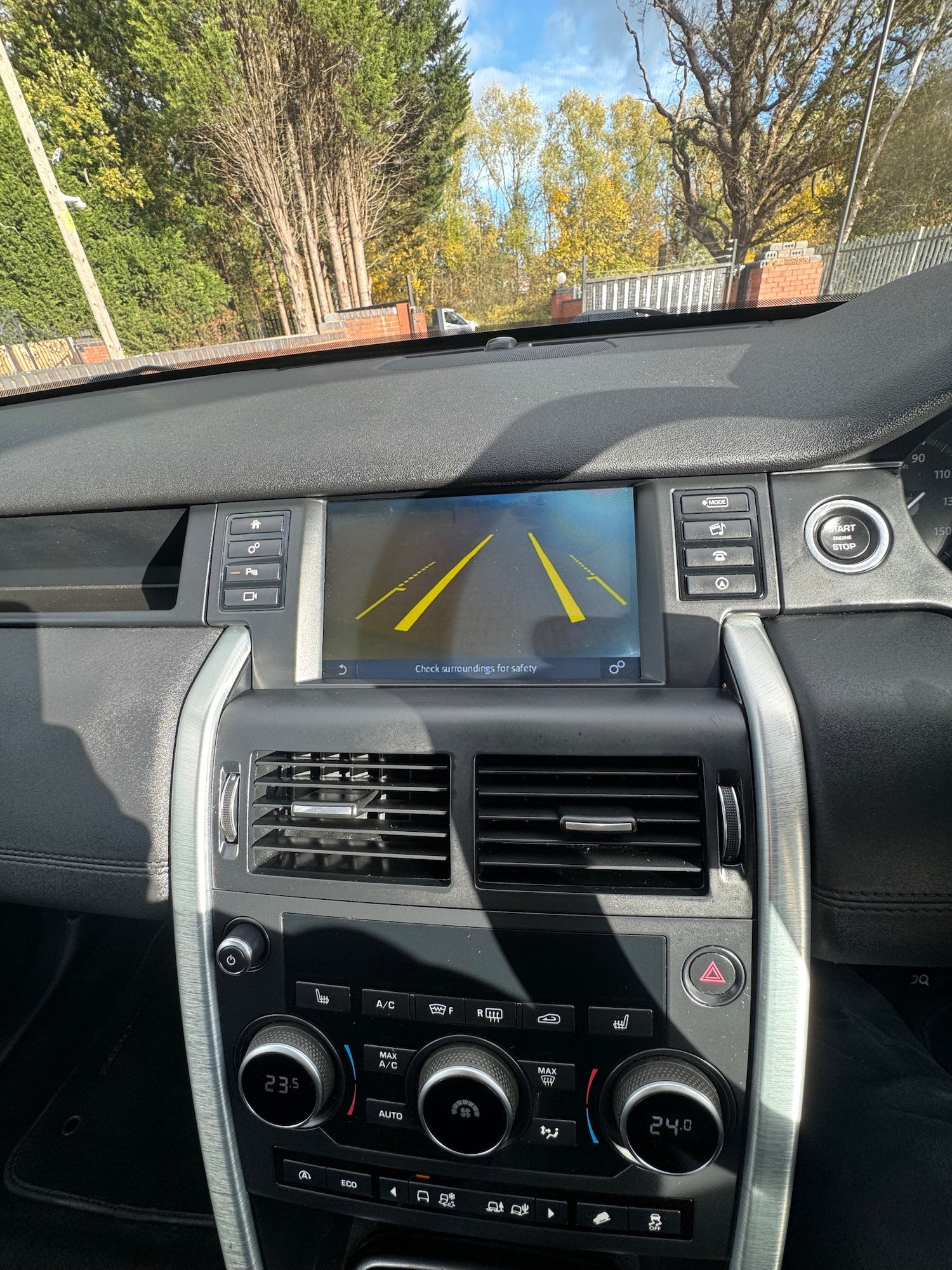 Used Land Rover Discovery Sport 2017 for sale - 76375423: Photo 13