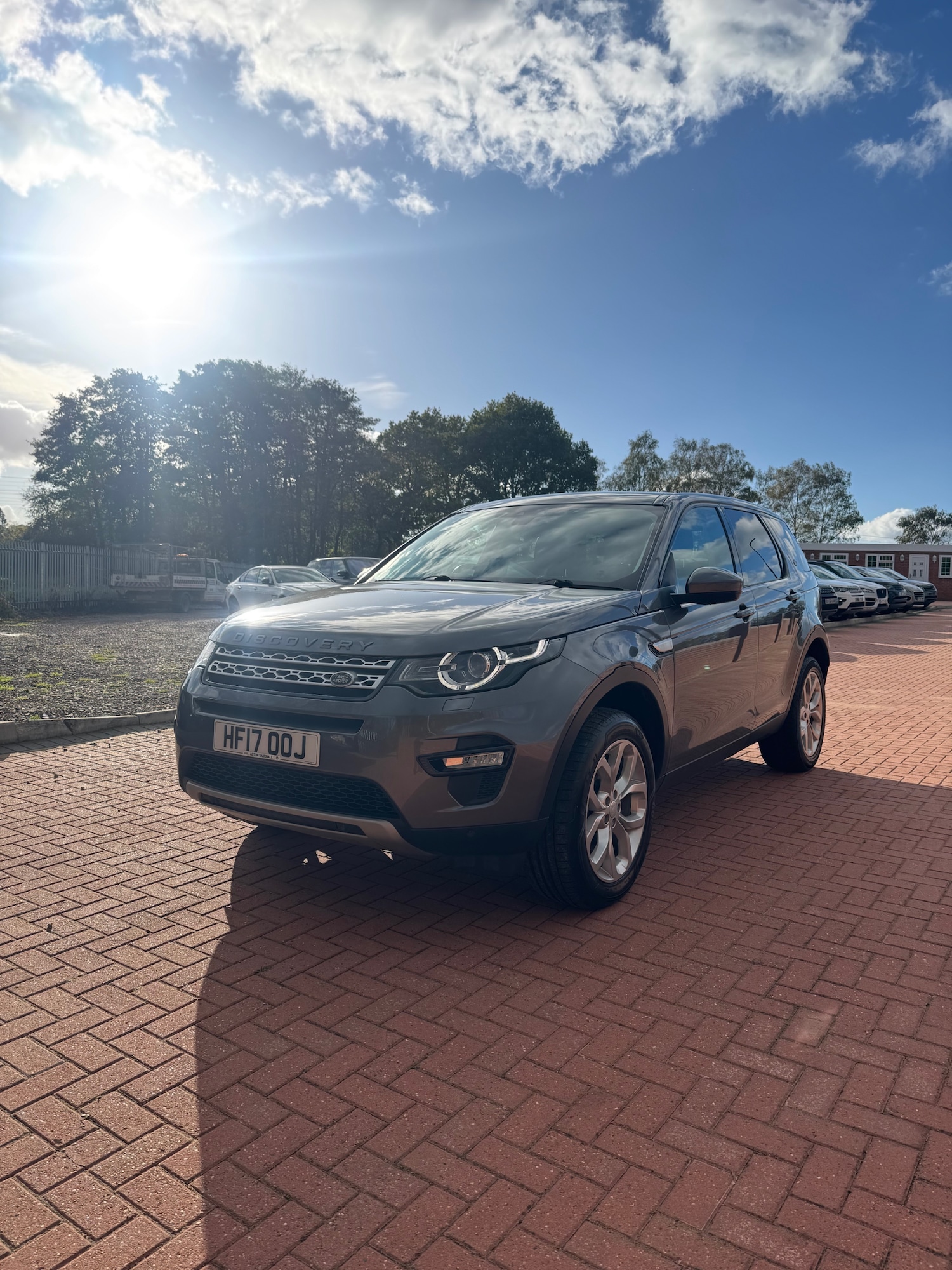 Used Land Rover Discovery Sport 2017 for sale - 76375423: Photo 2