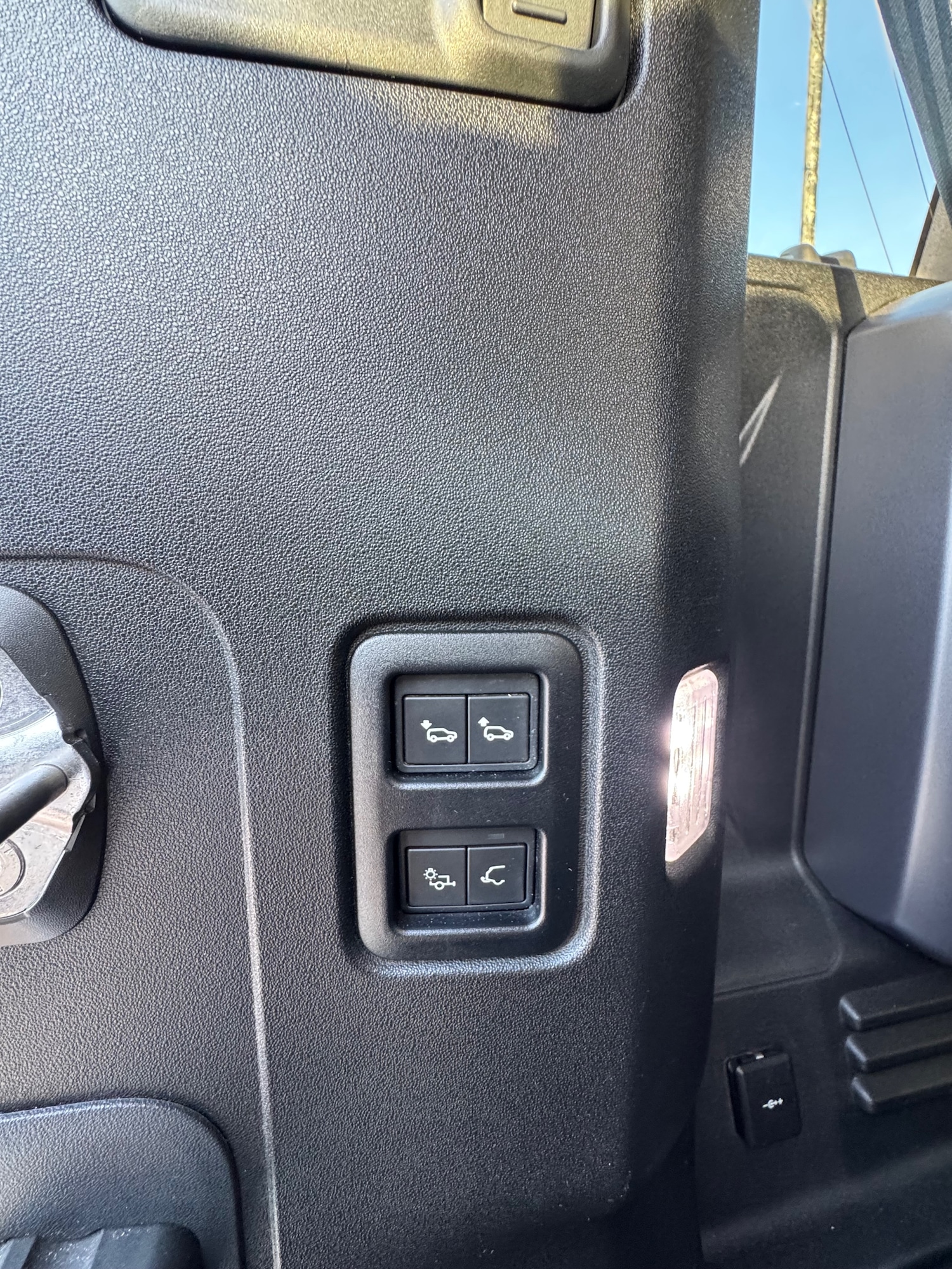 Used Land Rover Defender 2020 for sale - 77164854: Photo 14