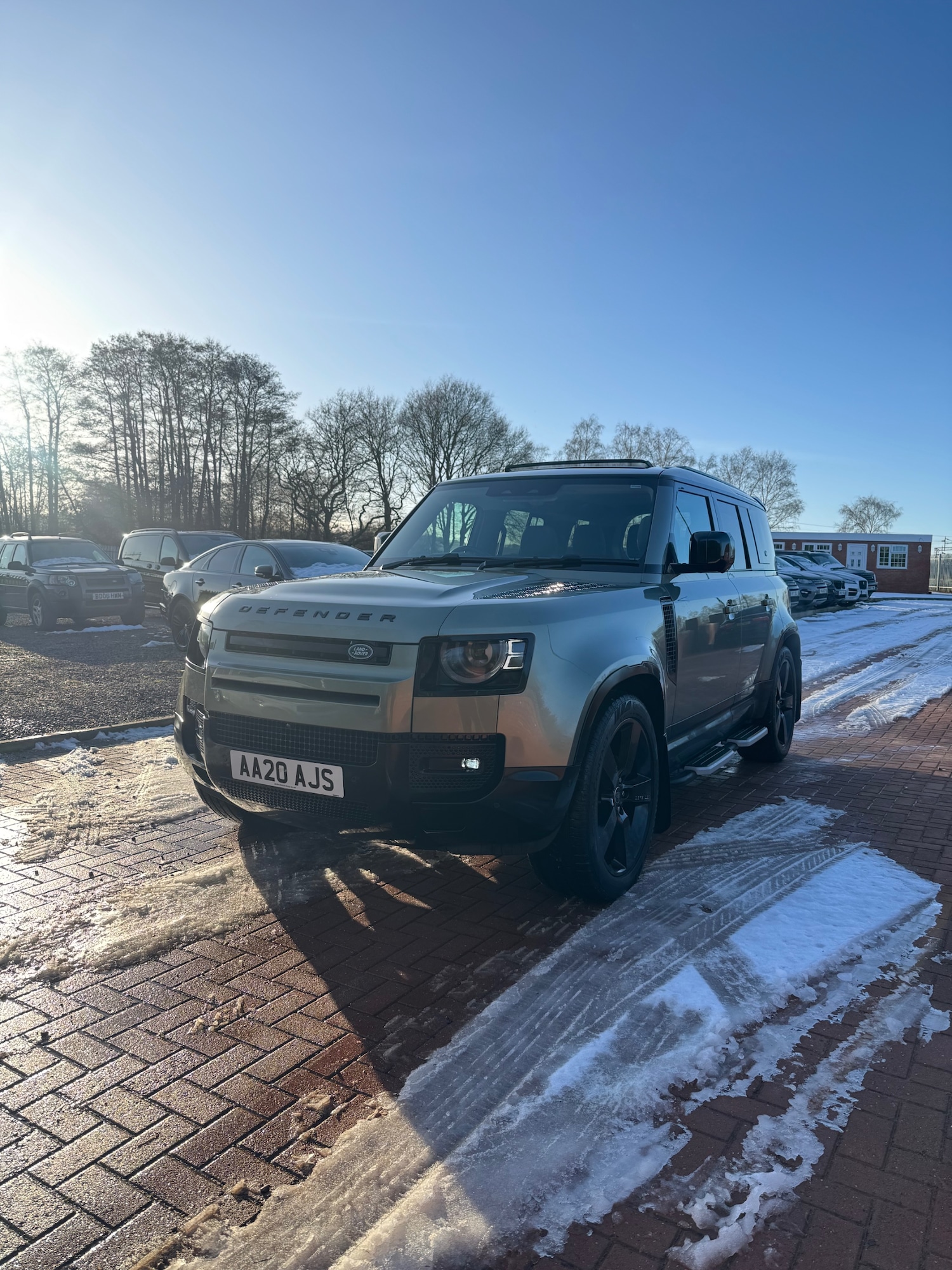 Used Land Rover Defender 2020 for sale - 77164854: Photo 2