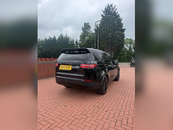 Used Land Rover Discovery 2017 for sale - 78929826: Photo