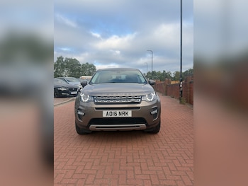 Used Land Rover Discovery Sport 2016 for sale - 79210880: Photo