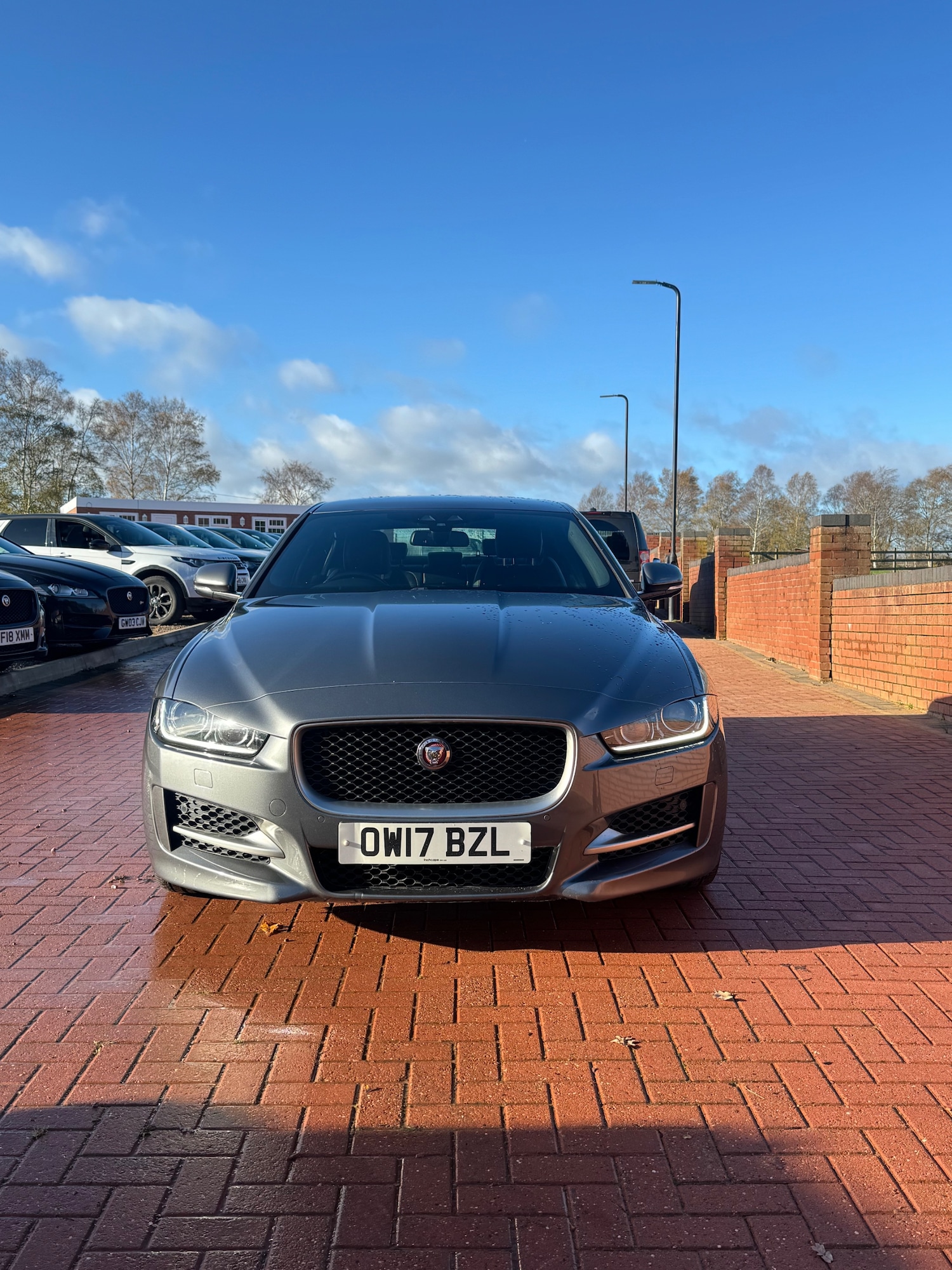 Used Jaguar XE 2017 for sale - 76669224: Photo 1