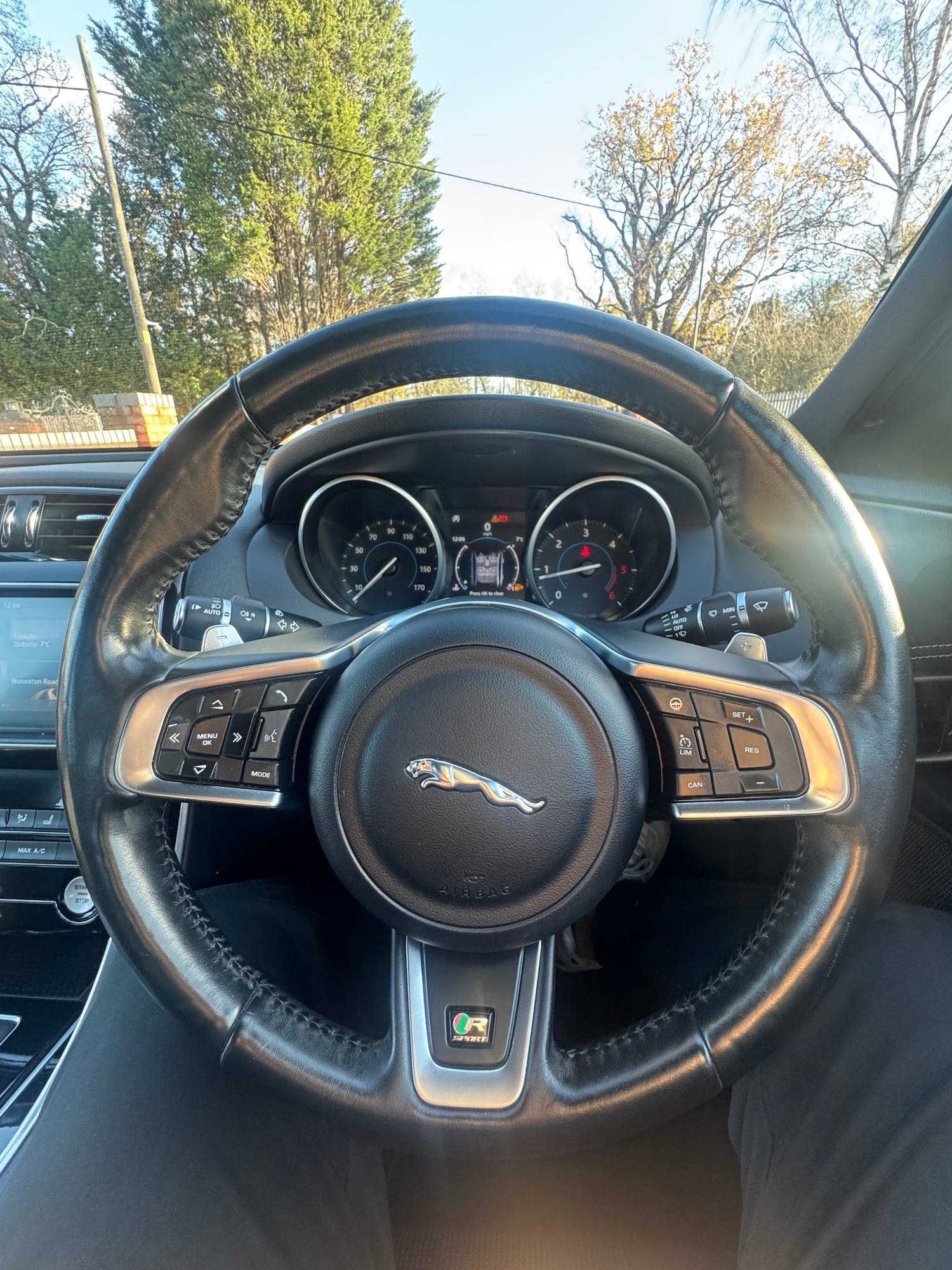 Used Jaguar XE 2017 for sale - 76669224: Photo 13