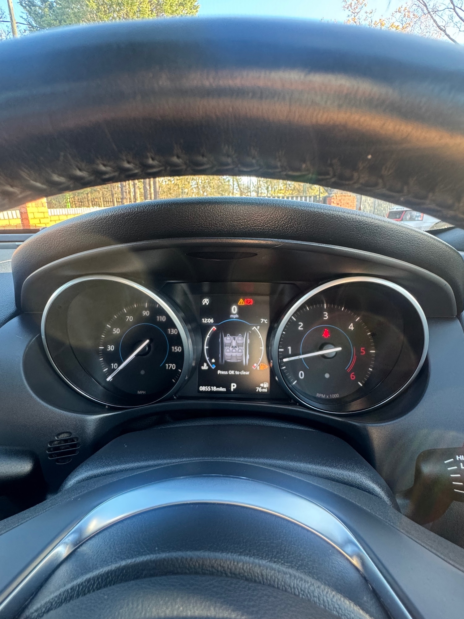 Used Jaguar XE 2017 for sale - 76669224: Photo 15