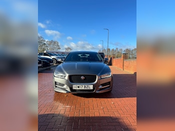 Used Jaguar XE 2017 for sale - 76669224: Photo