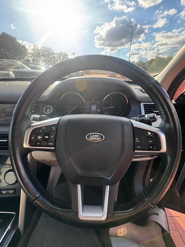 Used Land Rover Discovery Sport 2016 for sale - 75738741: Photo 12