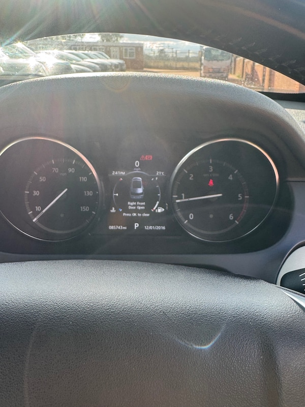 Used Land Rover Discovery Sport 2016 for sale - 75738741: Photo 14