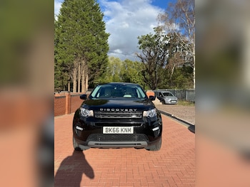Land Rover - Discovery Sport