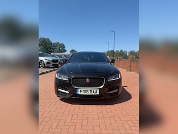 Used Jaguar XF 2016 for sale - 79190450: Photo