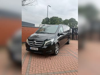 Used Mercedes-Benz V-Class 2016 for sale - 79828262: Photo
