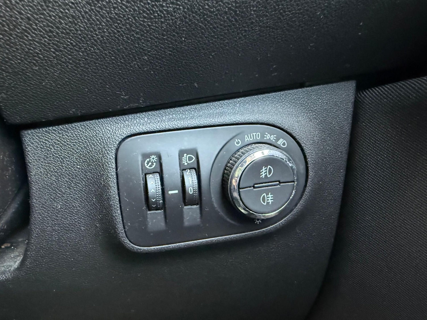Vehicle 28
