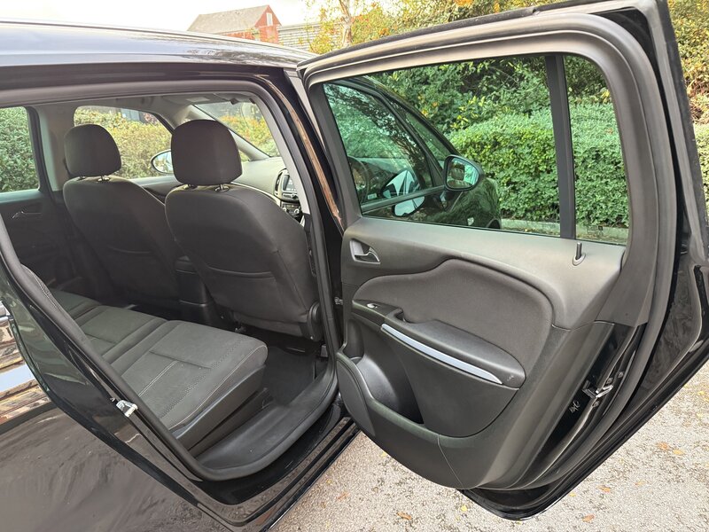 Used Vauxhall Zafira 2018 for sale - 76394957: Photo 29