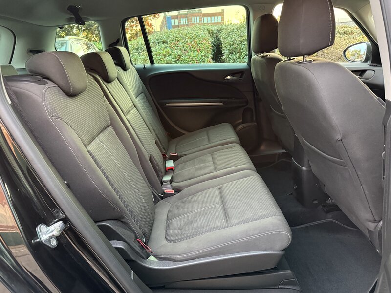 Used Vauxhall Zafira 2018 for sale - 76394957: Photo 30