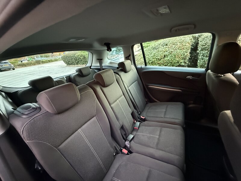 Used Vauxhall Zafira 2018 for sale - 76394957: Photo 32