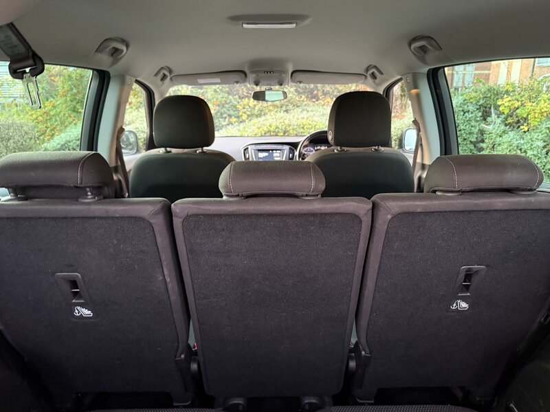 Used Vauxhall Zafira 2018 for sale - 76394957: Photo 35