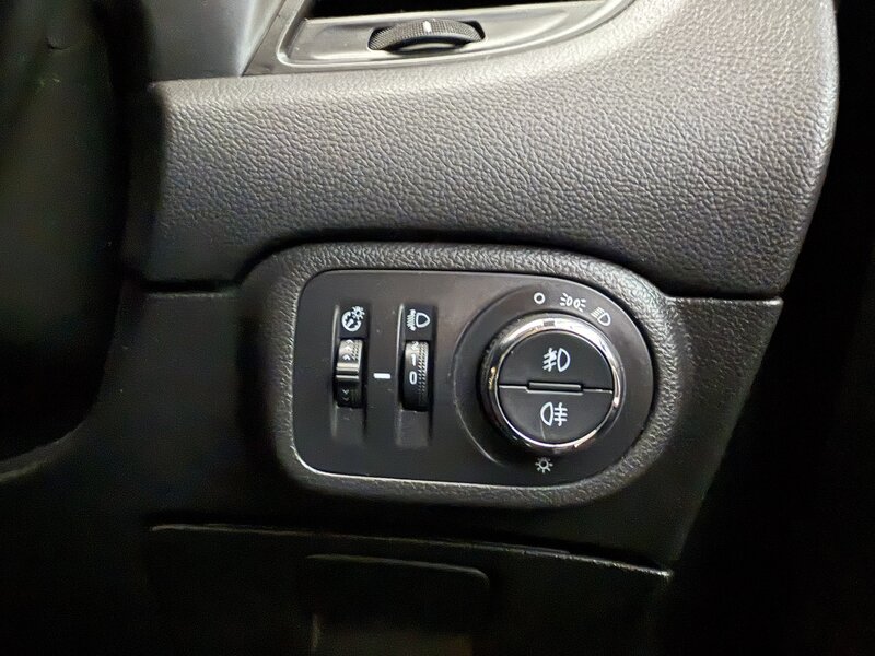 Used Vauxhall Zafira 2018 for sale - 76394957: Photo 71